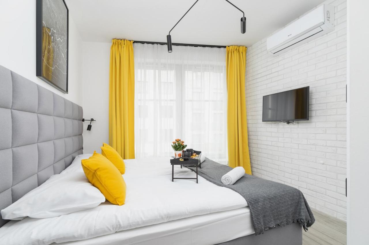 Апартаменты Studio Miodowa Krakow Kazimierz By Renters Экстерьер фото