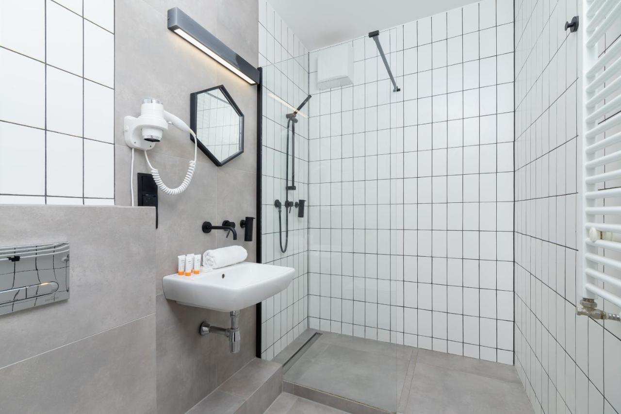Апартаменты Studio Miodowa Krakow Kazimierz By Renters Экстерьер фото